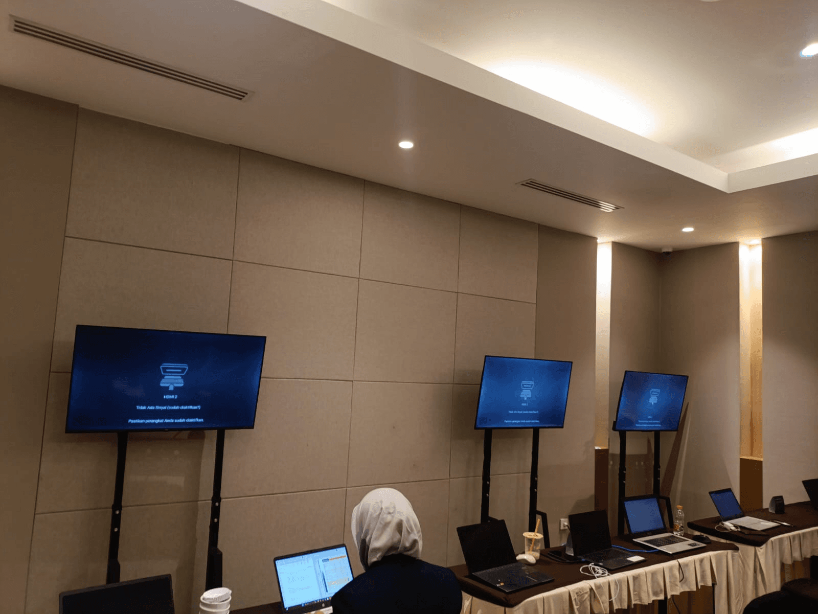 Sewa Smart TV Jakarta